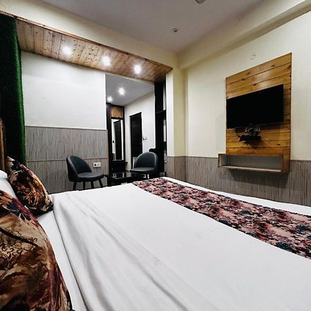 Hangout Inn ภาคัลปูร์ ภายนอก รูปภาพ